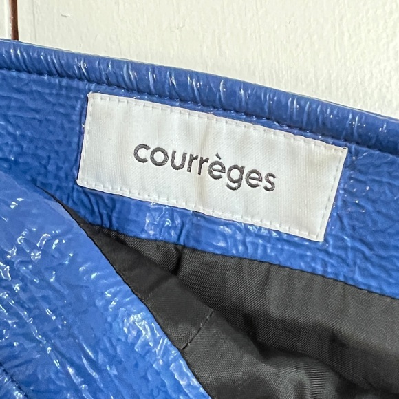 *SOLD* AUTH Courrège vinyl front slit mini skirt - Picture 3 of 8